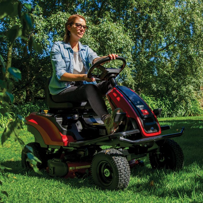 Toro ES 3000SD 30" Battery Powered Ride-On Mower
