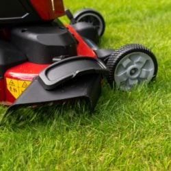30" (76 cm) eTimeMaster 60V MAX* Battery Mower