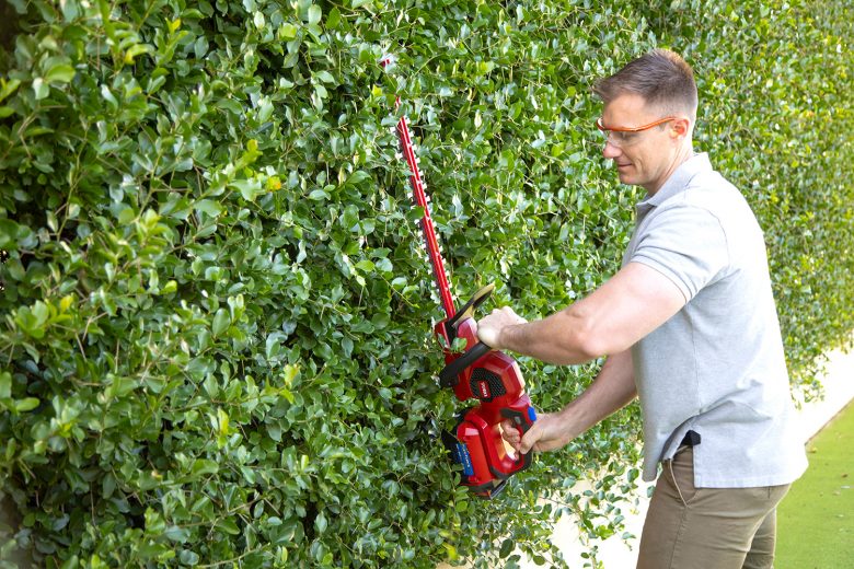 60V MAX* Battery Hedge Trimmer Bare Tool