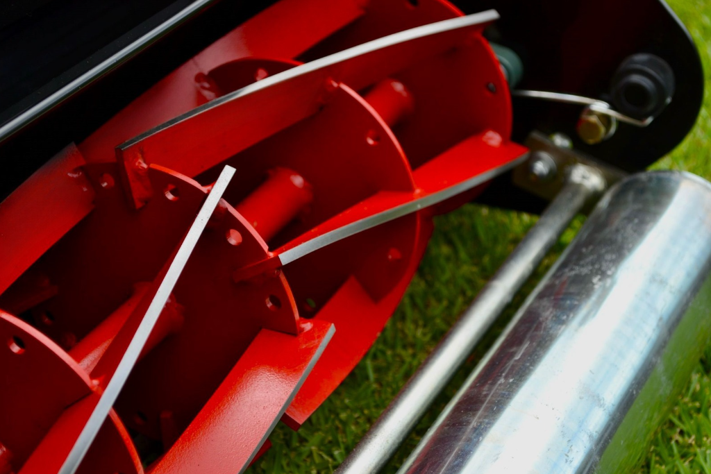 17" 6 Blade Rolux Cylinder Mower